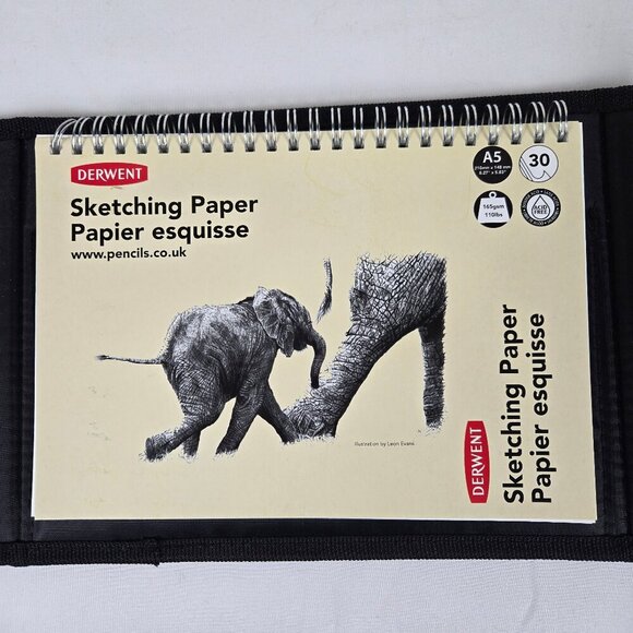 Derwent Sketching Wallet with Pencils Eraser Sharpener & Sketching Paper in Case - Picture 4 of 9